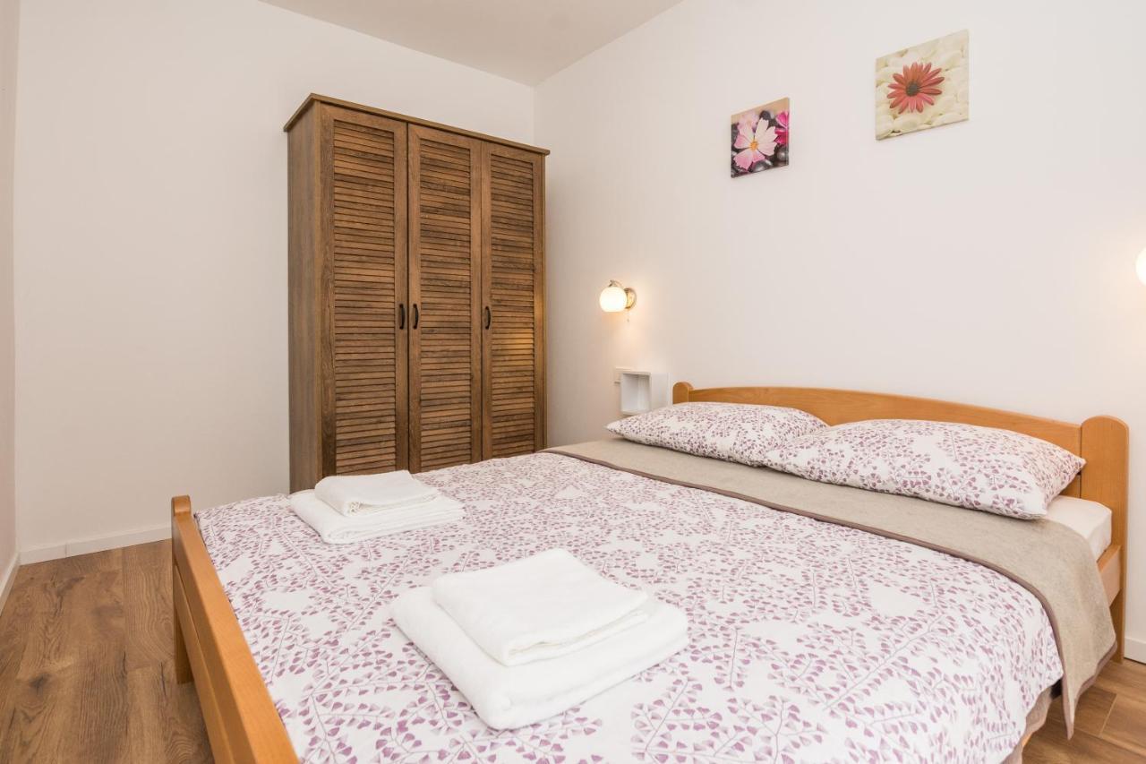 Zilip Apartments Vir Exterior photo