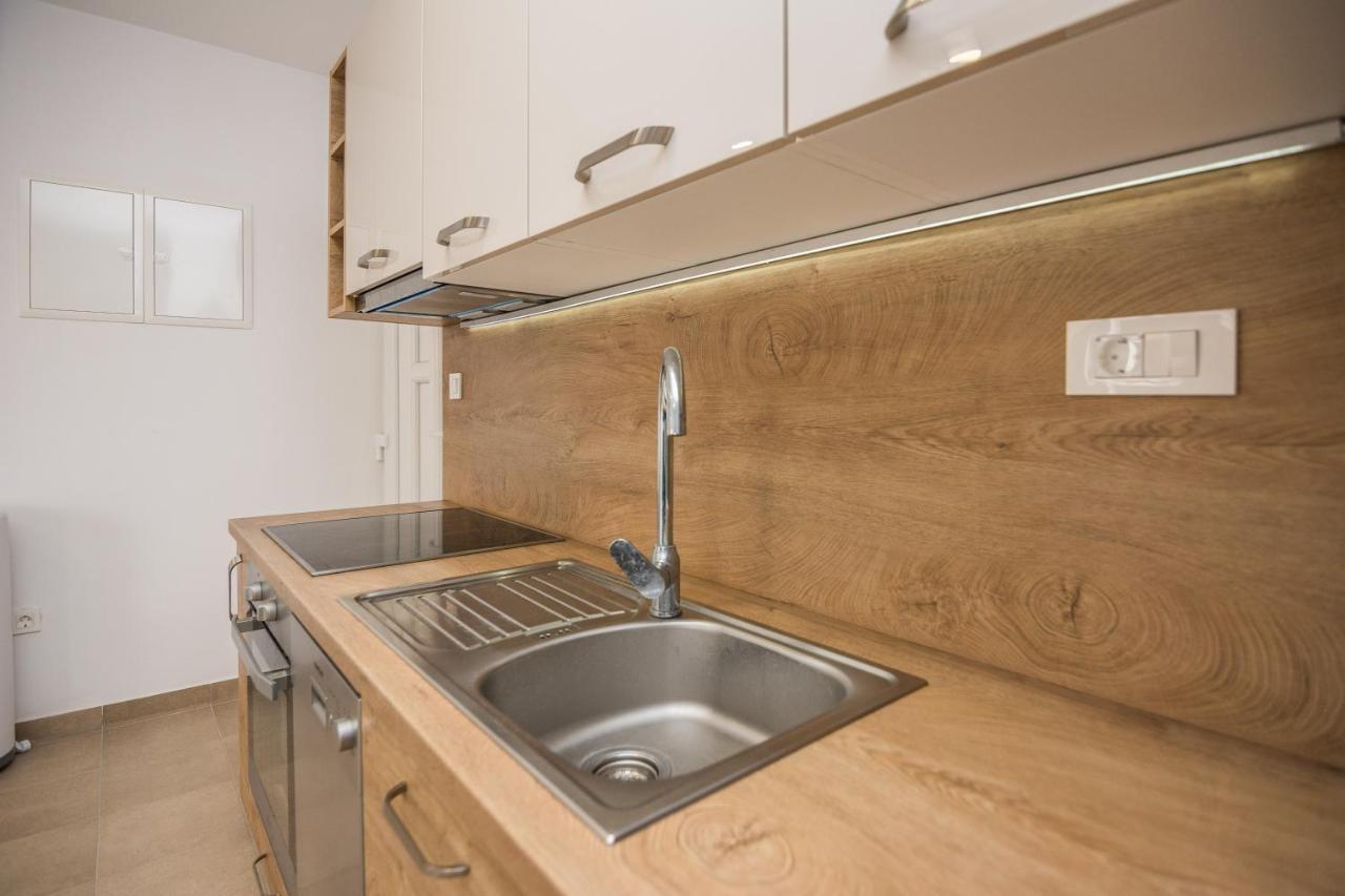 Zilip Apartments Vir Exterior photo