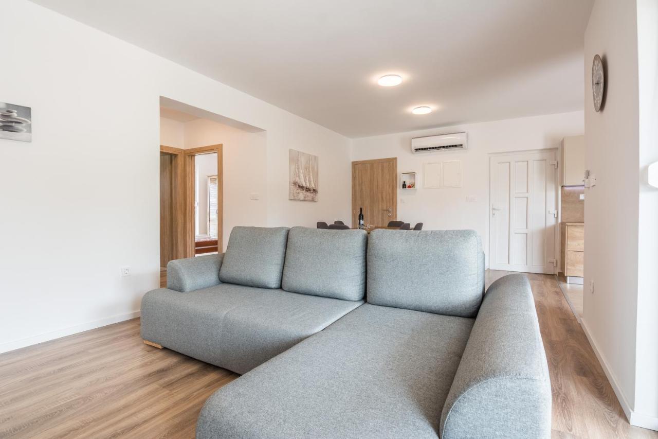 Zilip Apartments Vir Exterior photo