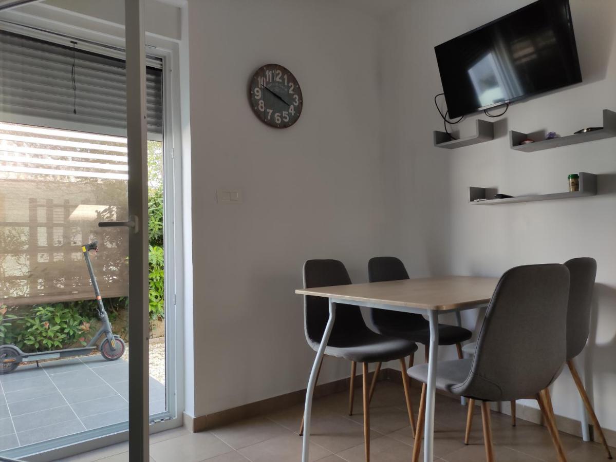 Zilip Apartments Vir Exterior photo